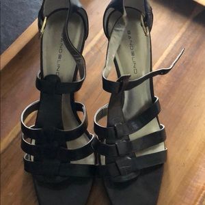 Bandolino genuine leather strappy heeled sandal